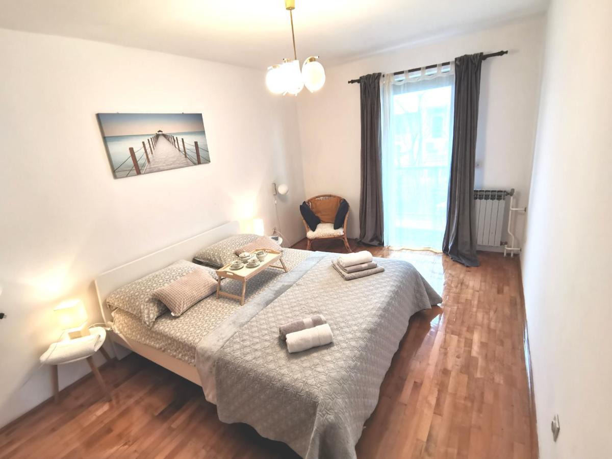 Holiday House Casa Maria 罗维尼 外观 照片