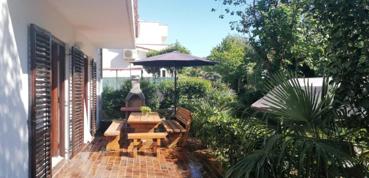 Holiday House Casa Maria 罗维尼 外观 照片